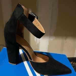 Worn 1X Ankle Strap Heels